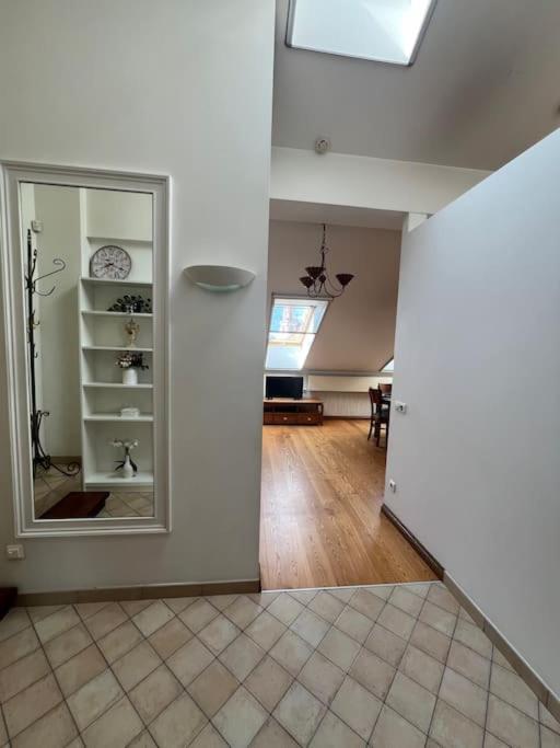 Old Town Apartment With Free Parking Vilnius Ngoại thất bức ảnh