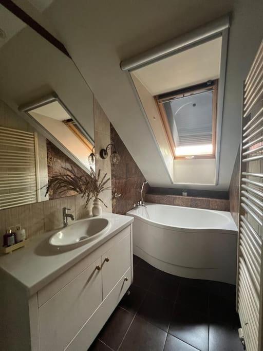 Old Town Apartment With Free Parking Vilnius Ngoại thất bức ảnh